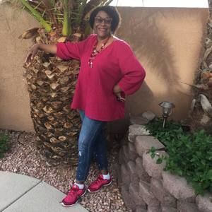 Meet your Posher, Carolyn